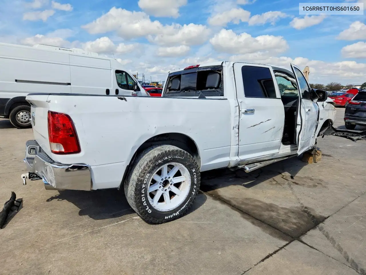 2017 RAM 1500 VIN 1C6RR6TT0HS601650 — фото 3
