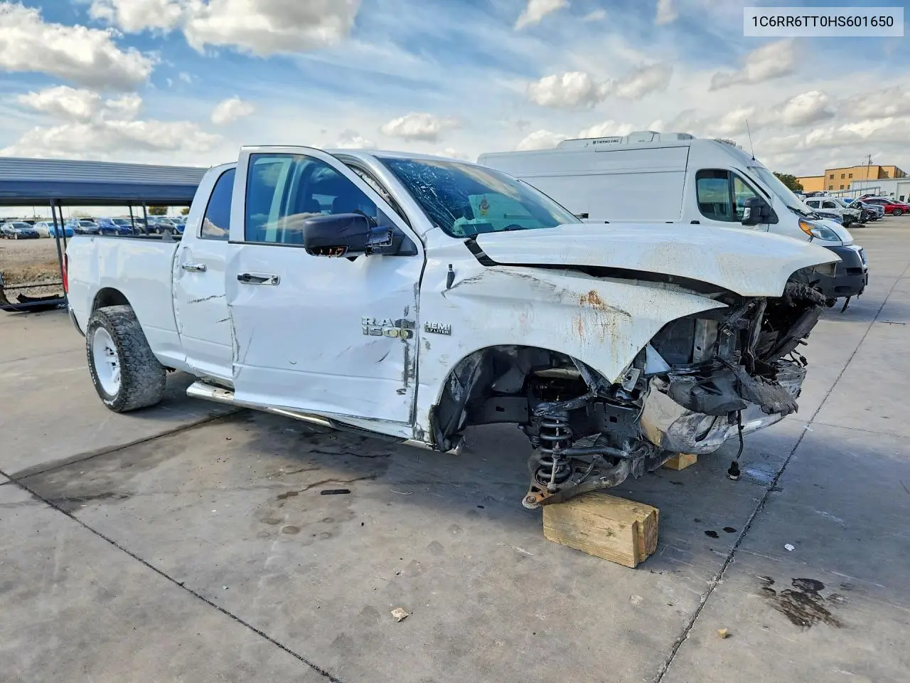 2017 RAM 1500 VIN 1C6RR6TT0HS601650 — фото 4