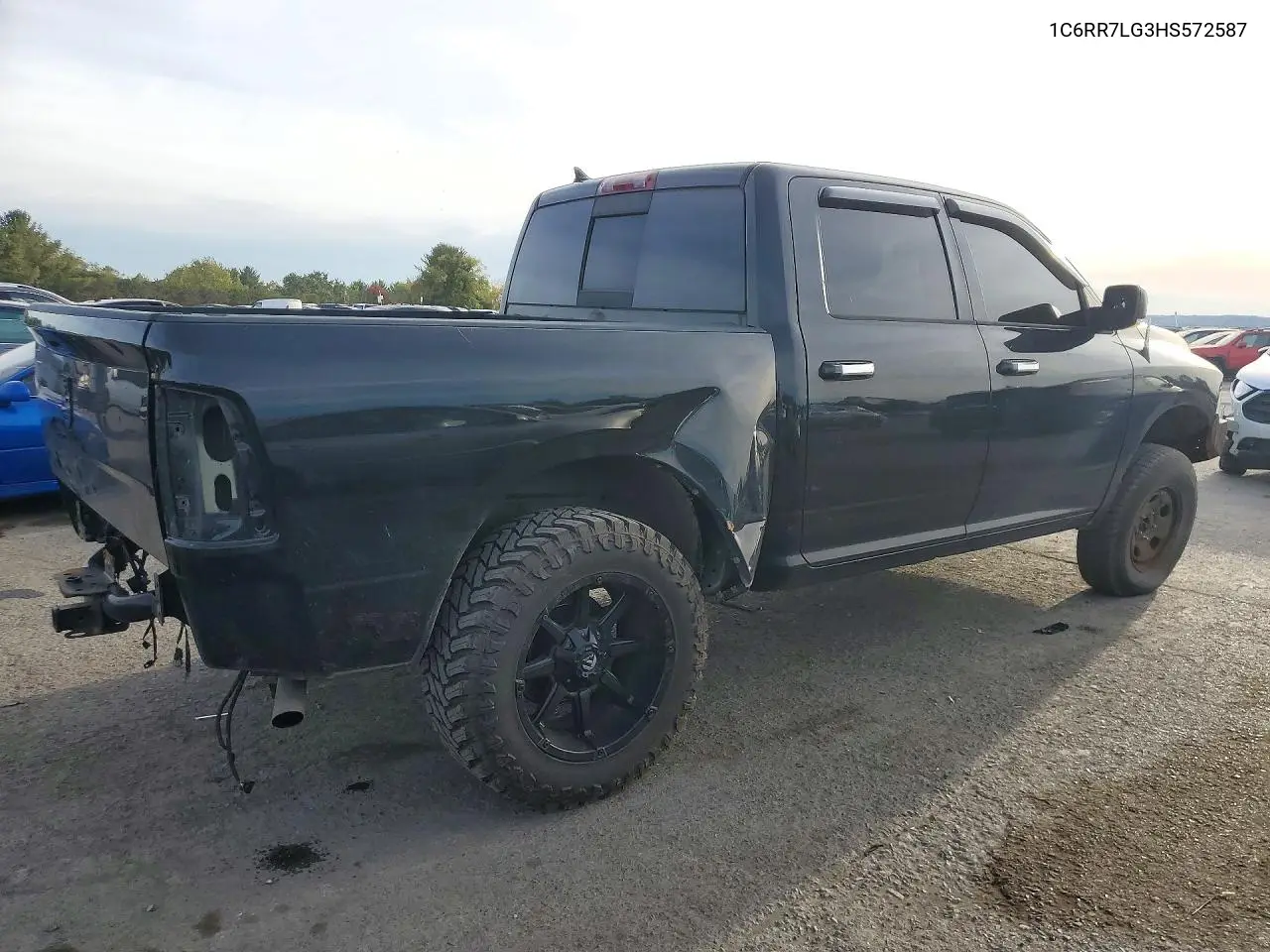 2017 RAM 1500 VIN 1C6RR7LG3HS572587 — фото 3