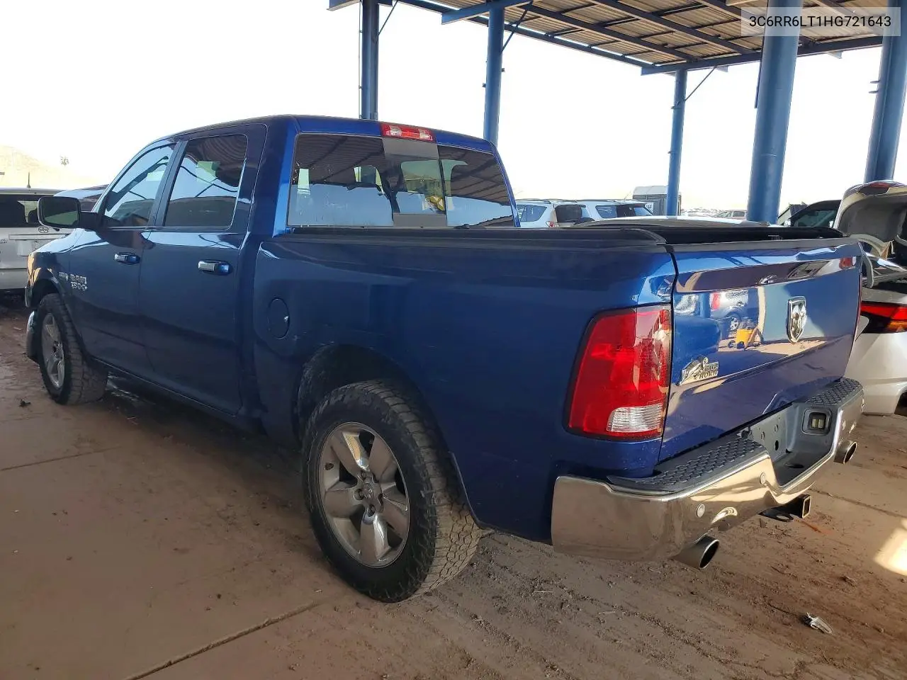 2017 RAM 1500 VIN 3C6RR6LT1HG721643 — фото 2