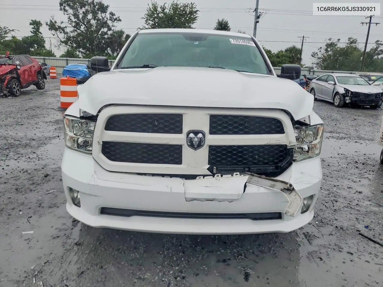 2018 RAM 1500 VIN 1C6RR6KG5JS330921 — фото 5