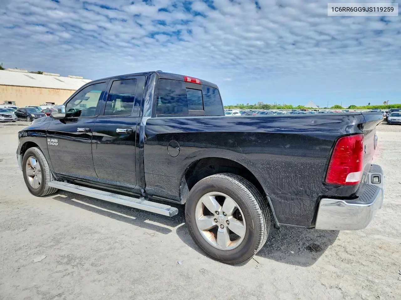 2018 RAM 1500 VIN 1C6RR6GG9JS119259 — фото 2