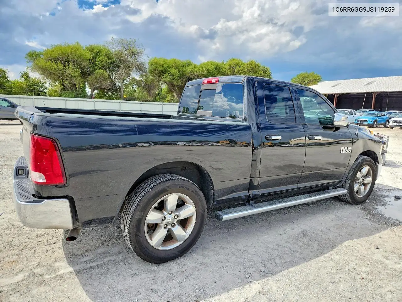 2018 RAM 1500 VIN 1C6RR6GG9JS119259 — фото 3