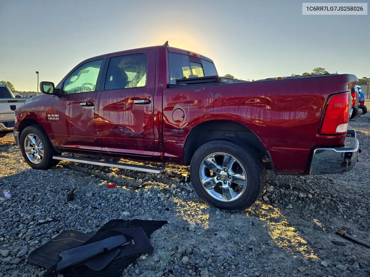 2018 RAM 1500 VIN 1C6RR7LG7JS258026 — фото 2