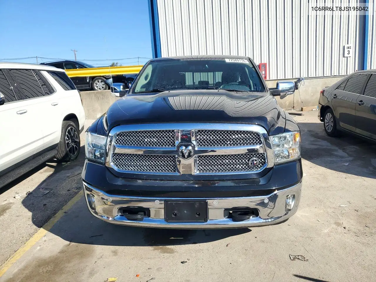 2018 RAM 1500 VIN 1C6RR6LT8JS195042 — фото 5