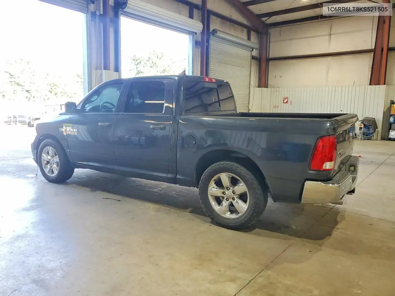 2019 RAM 1500 VIN 1C6RR6LT8KS521505 — фото 2