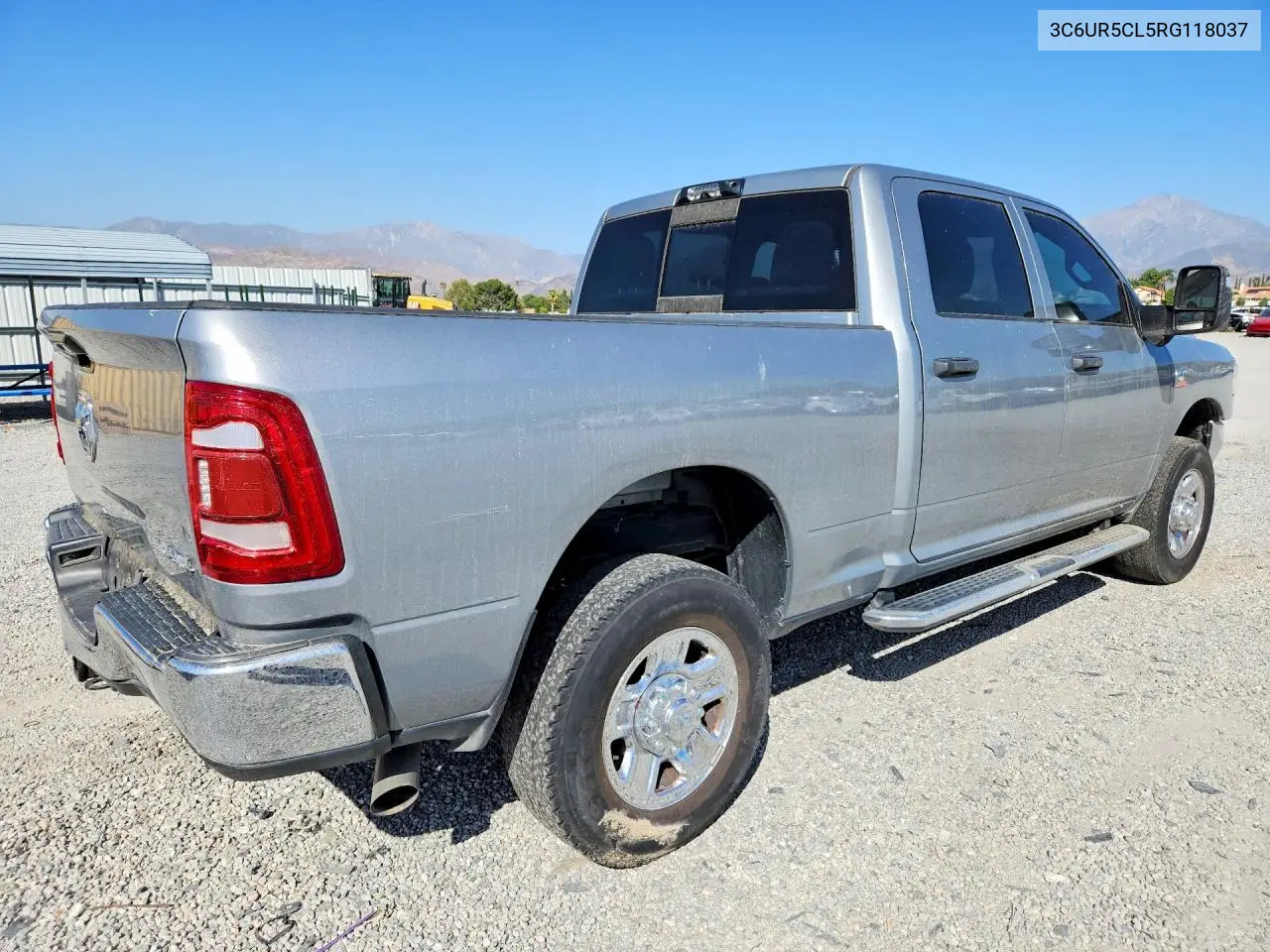 2024 RAM 2500 VIN 3C6UR5CL5RG118037 — фото 3