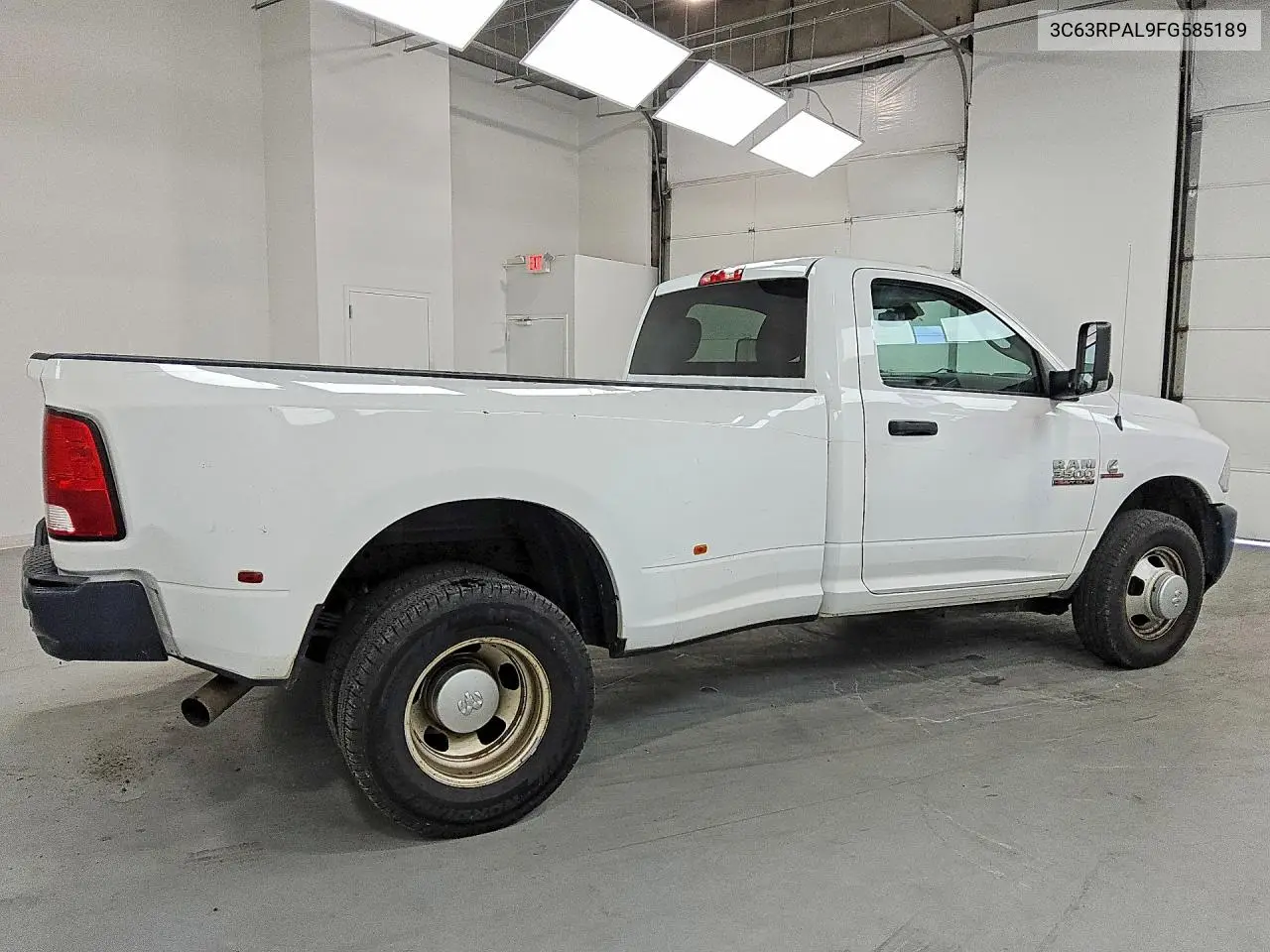 2015 RAM 3500 VIN 3C63RPAL9FG585189 — фото 3
