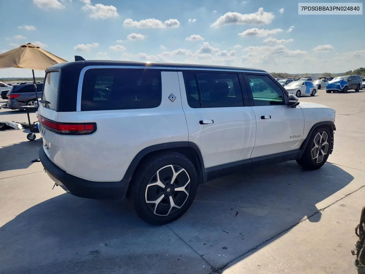 RIVIAN R1S 2023, VIN 7PDSGBBA3PN024840