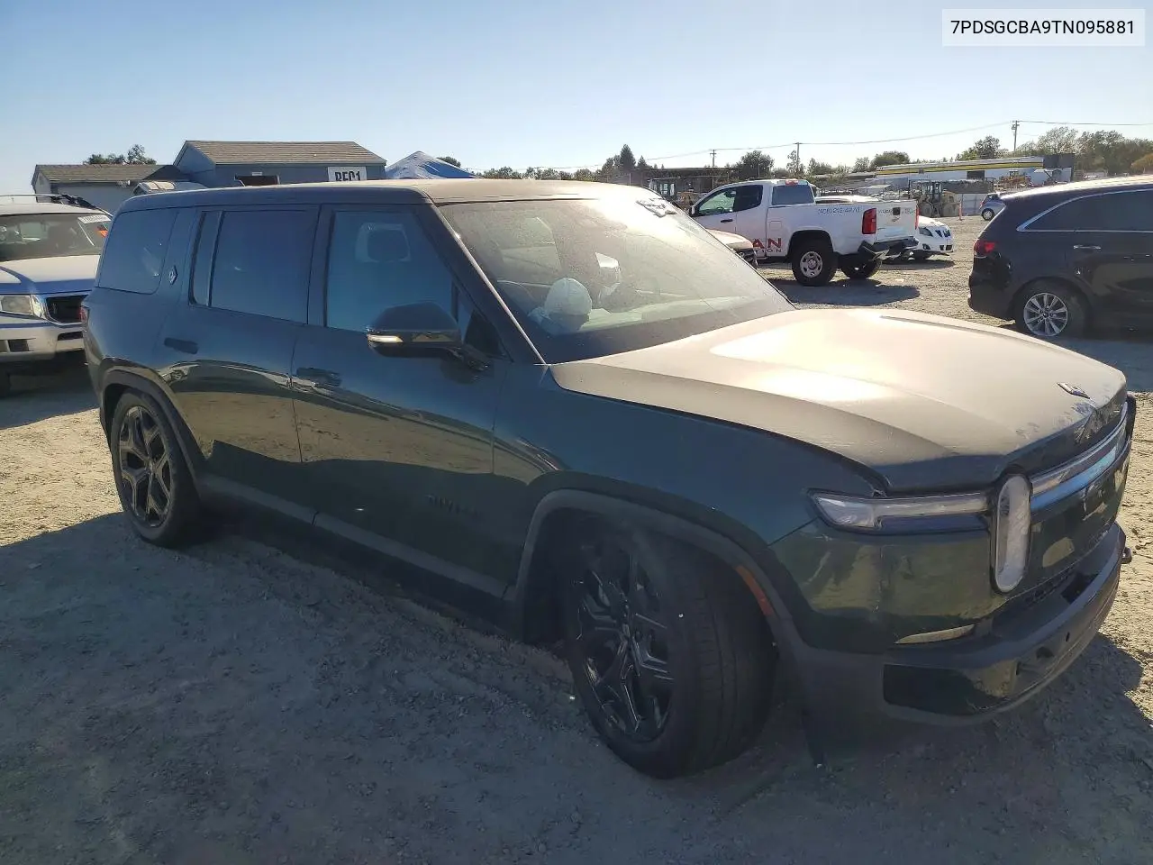 2026 RIVIAN R1S VIN 7PDSGCBA9TN095881 — фото 4