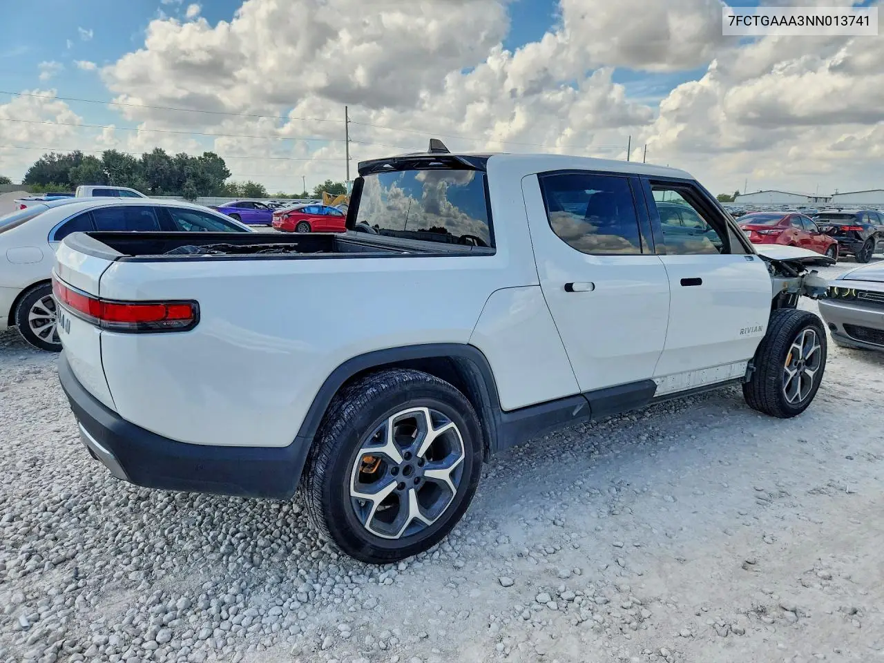 2022 RIVIAN R1T VIN 7FCTGAAA3NN013741 — фото 4