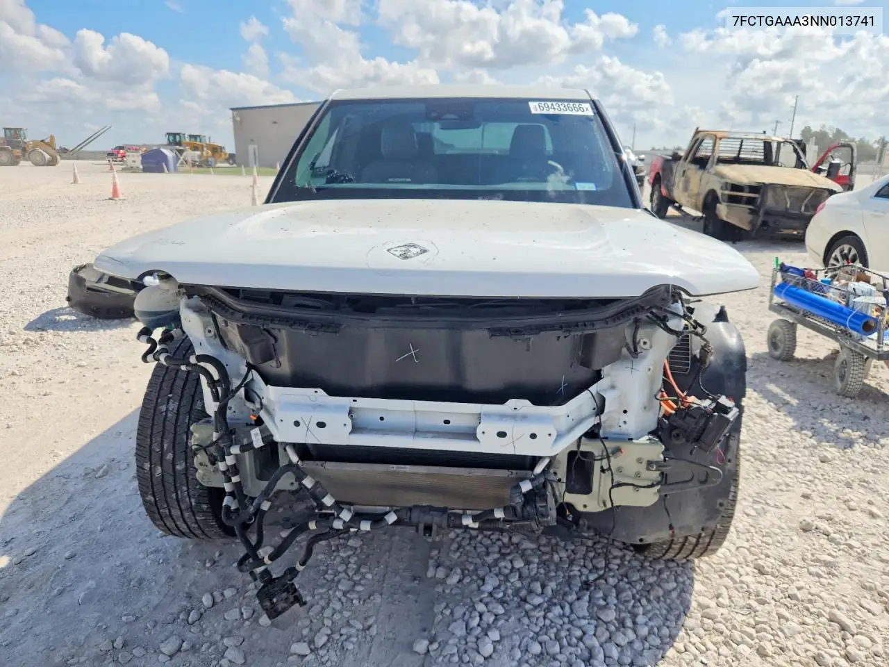 RIVIAN R1T 2022, VIN 7FCTGAAA3NN013741