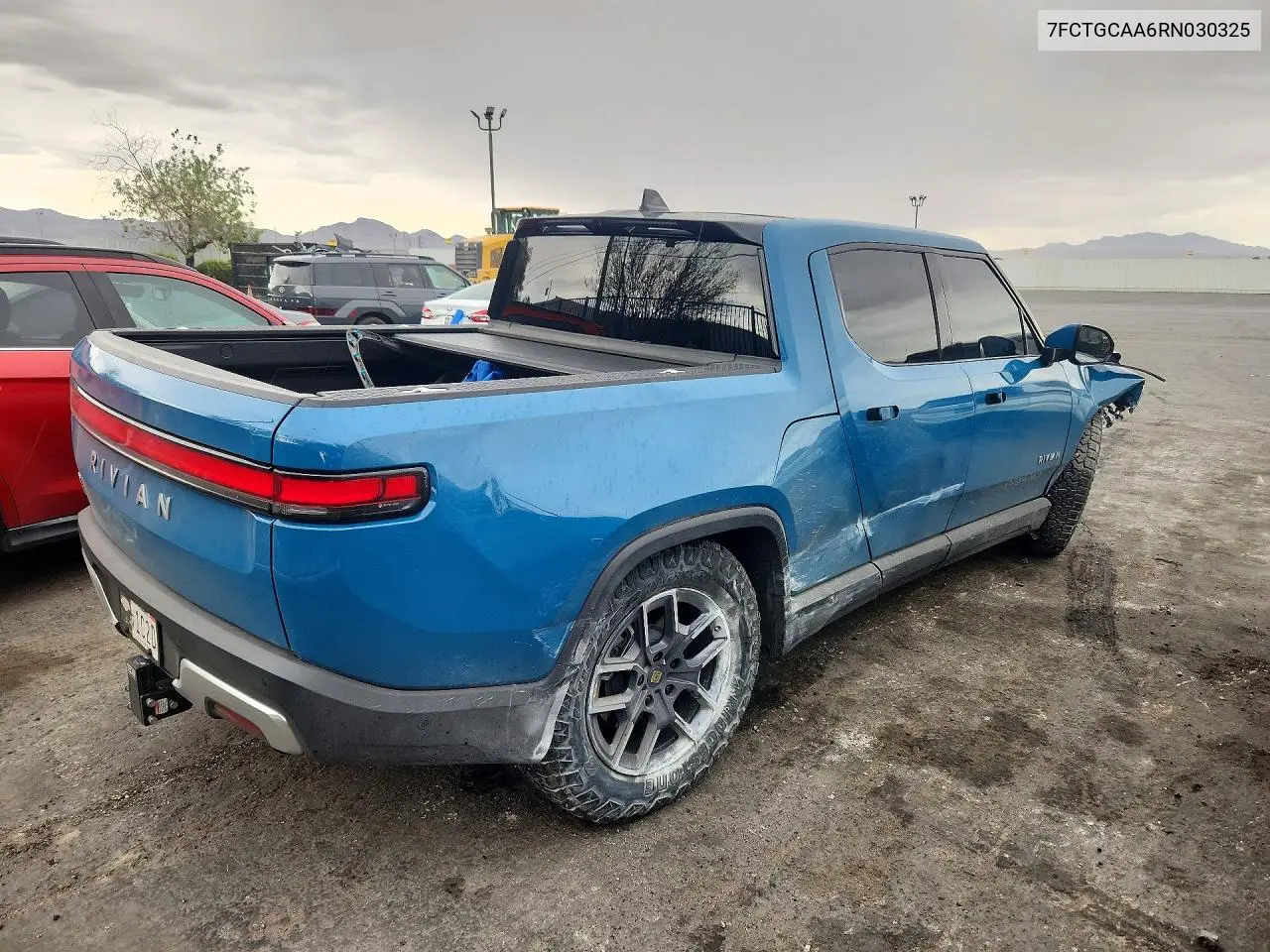 2024 RIVIAN R1T VIN 7FCTGCAA6RN030325 — фото 3