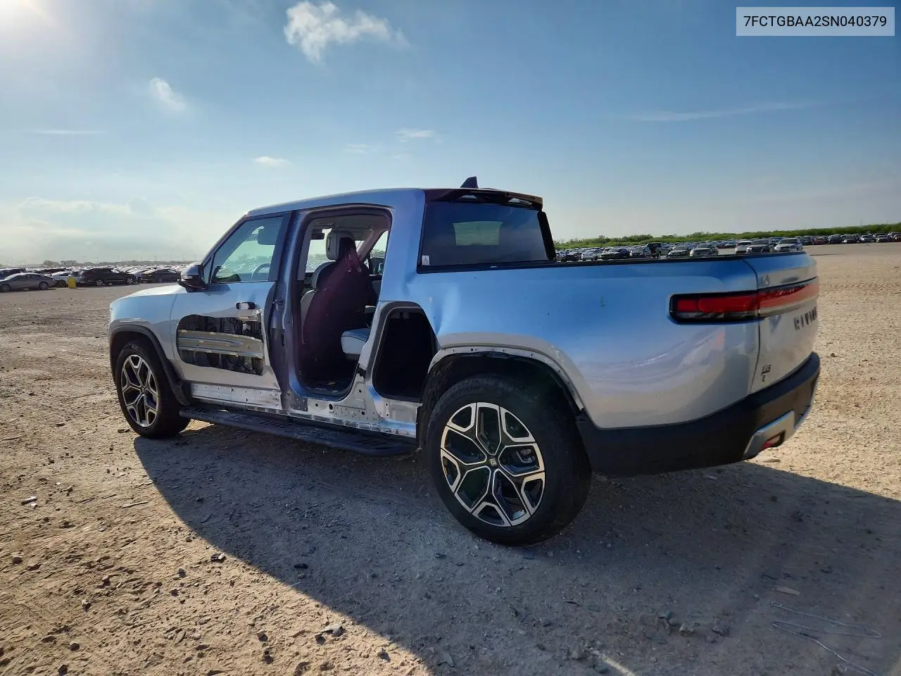 2025 RIVIAN R1T VIN 7FCTGBAA2SN040379 — фото 2
