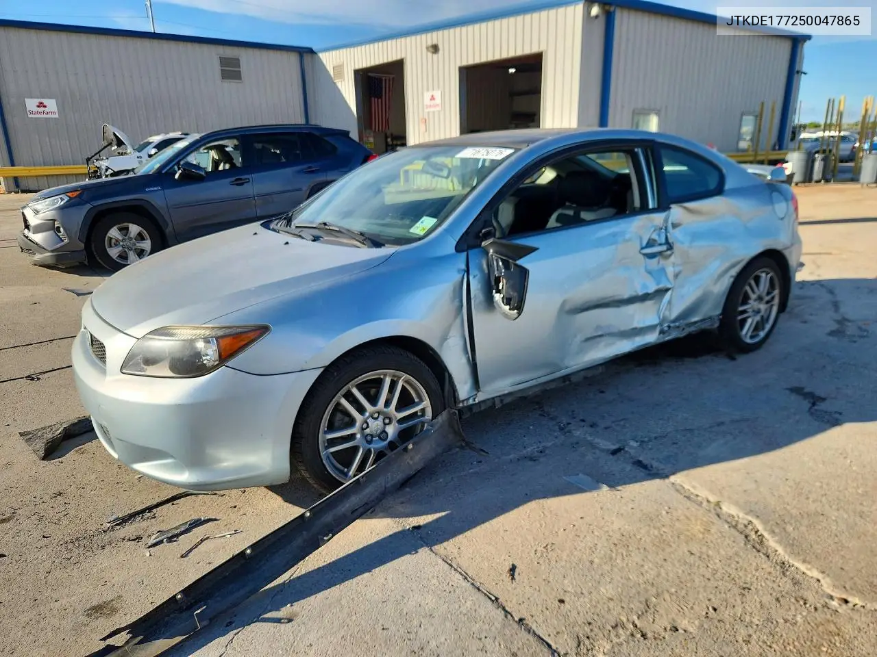 SCION TC 2005, VIN JTKDE177250047865