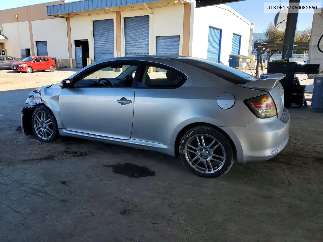 SCION TC 2006, VIN JTKDE177X60082560