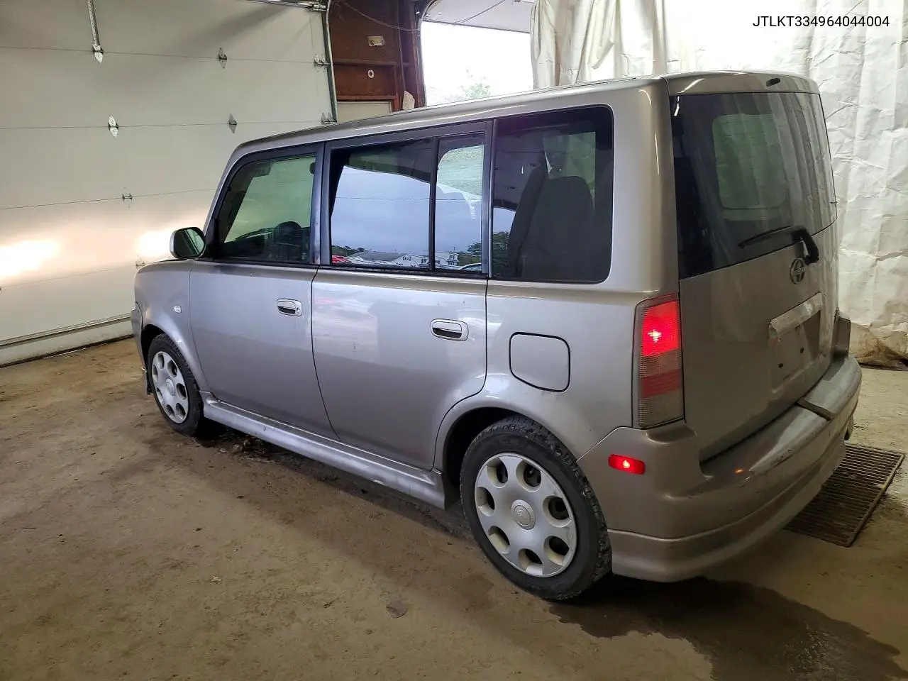 2006 SCION XB VIN JTLKT334964044004 — фото 2