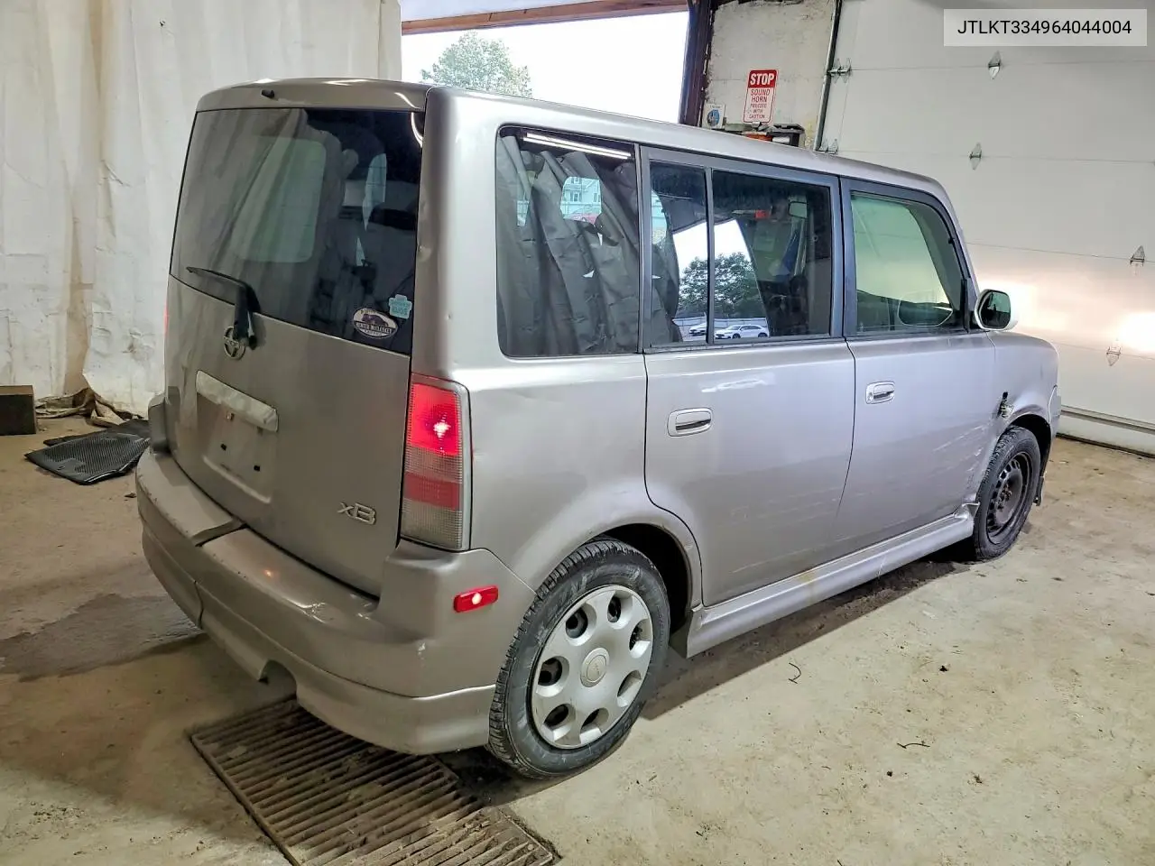 2006 SCION XB VIN JTLKT334964044004 — фото 3