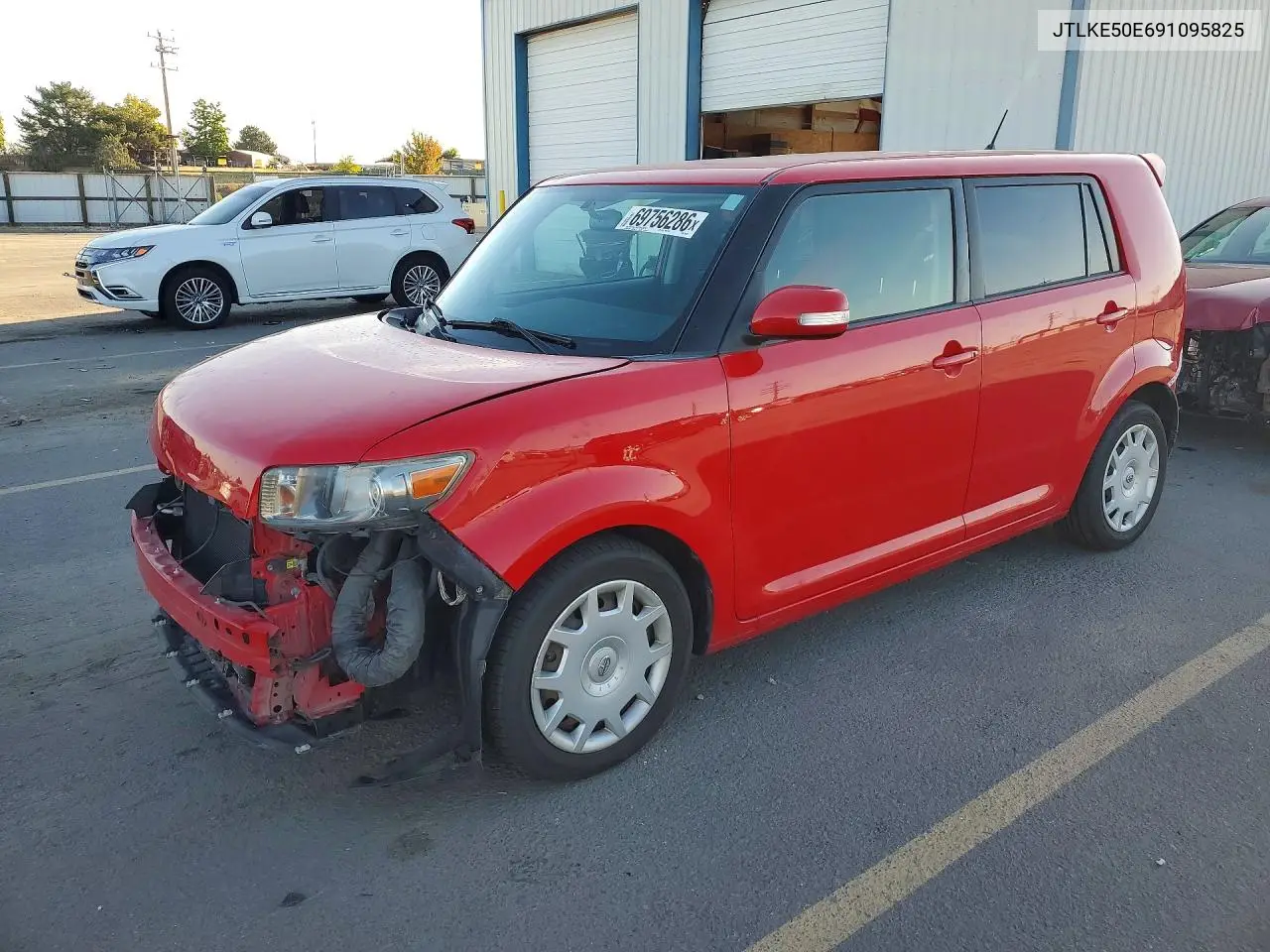 SCION XB 2009, VIN JTLKE50E691095825