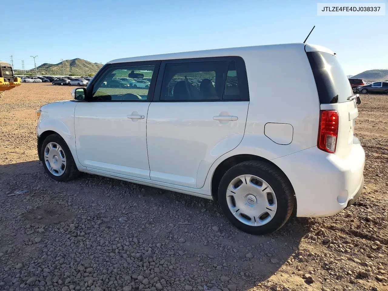 2013 SCION XB VIN JTLZE4FE4DJ038337 — фото 2