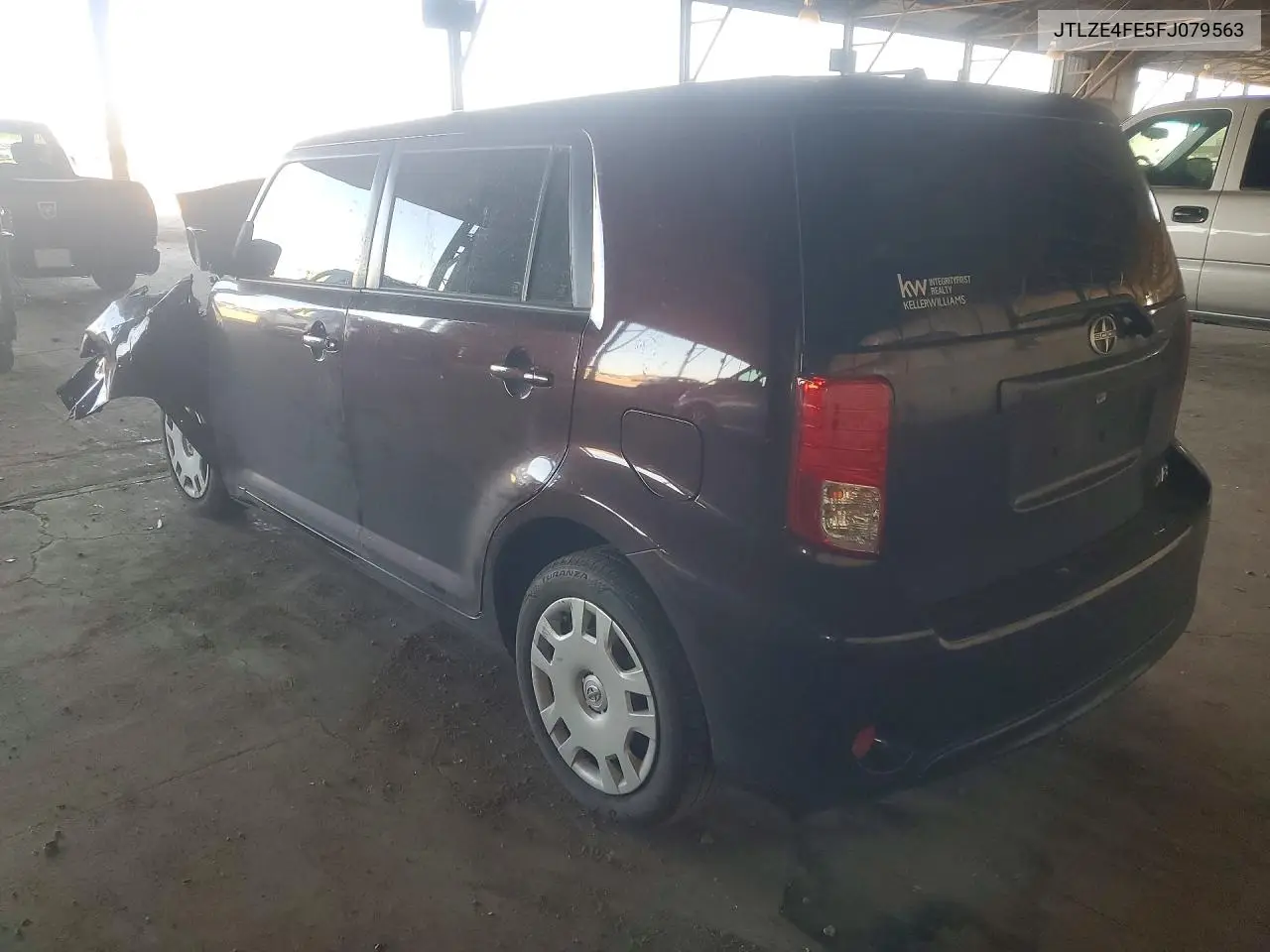 2015 SCION XB VIN JTLZE4FE5FJ079563 — фото 2