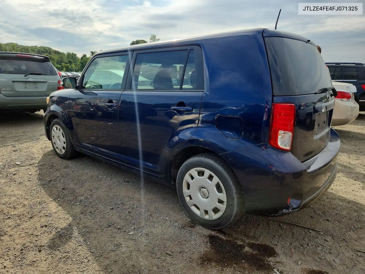 2015 SCION XB VIN JTLZE4FE4FJ071325 — фото 2