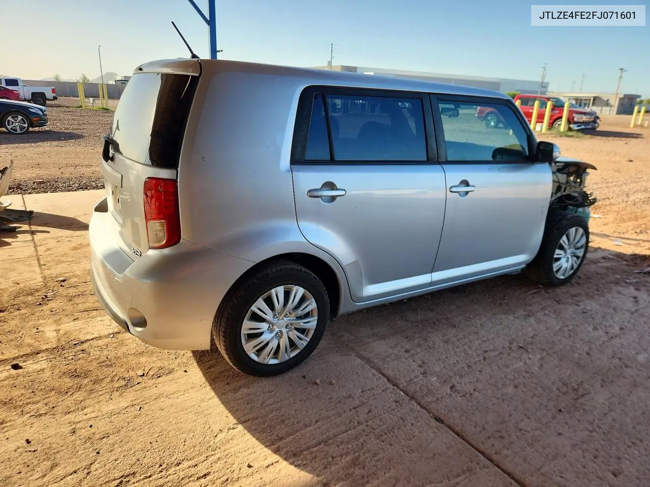 2015 SCION XB VIN JTLZE4FE2FJ071601 — фото 3