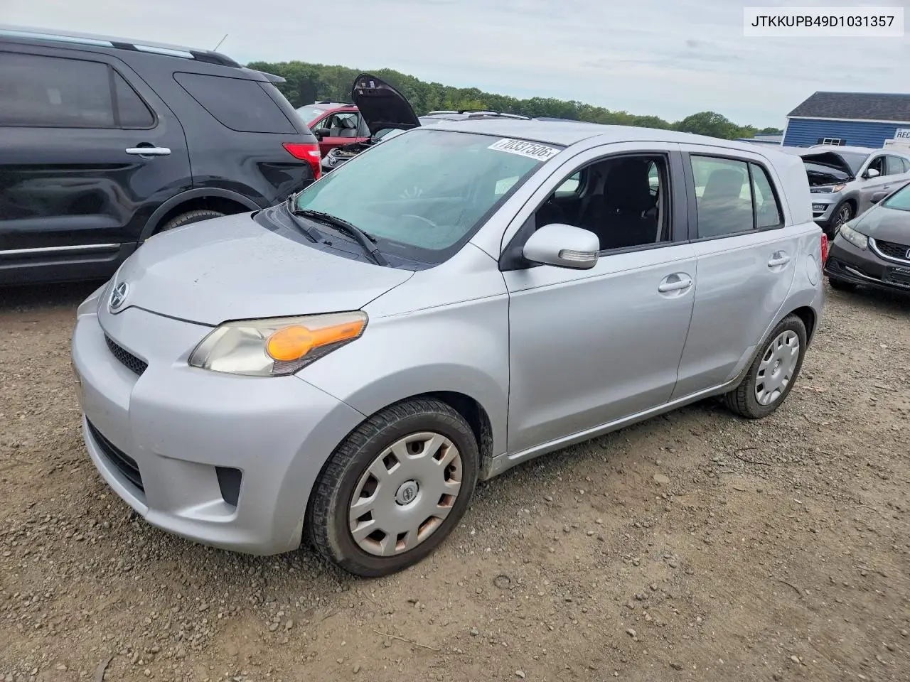 SCION XD 2013, VIN JTKKUPB49D1031357
