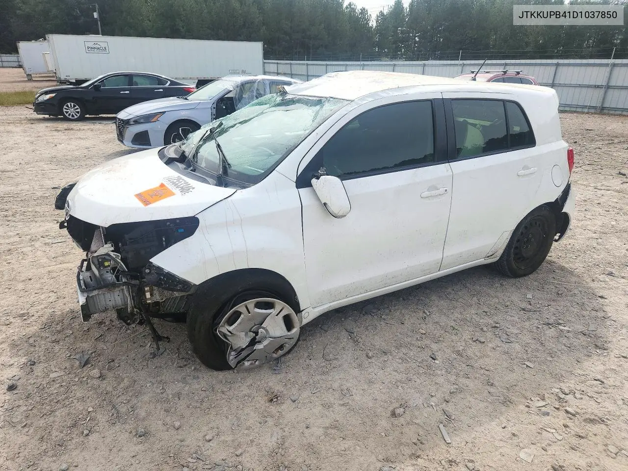 SCION XD 2013, VIN JTKKUPB41D1037850