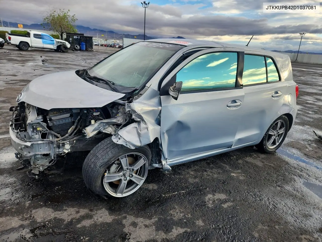 SCION XD 2013, VIN JTKKUPB42D1037081