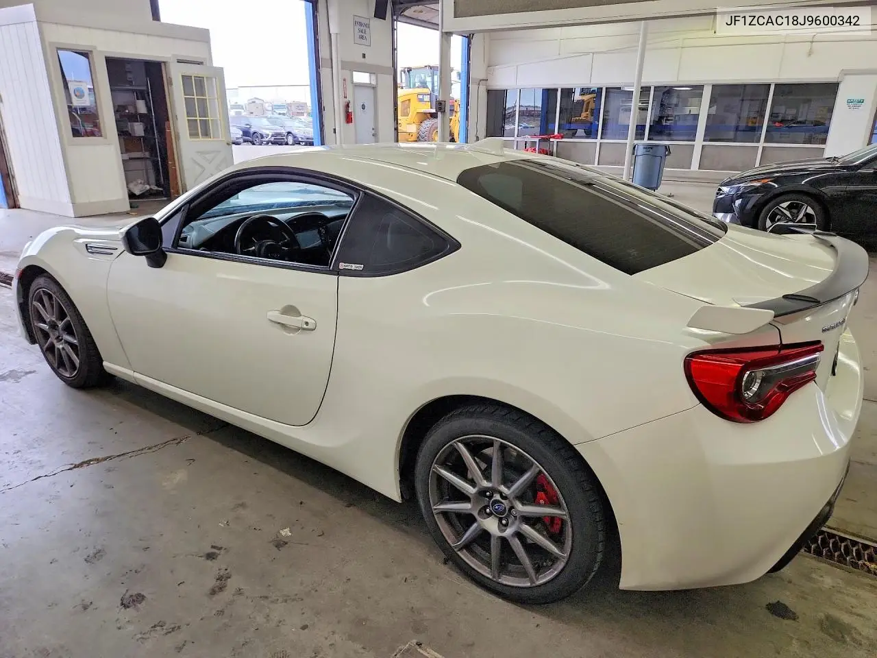 2018 SUBARU BRZ VIN JF1ZCAC18J9600342 — фото 2