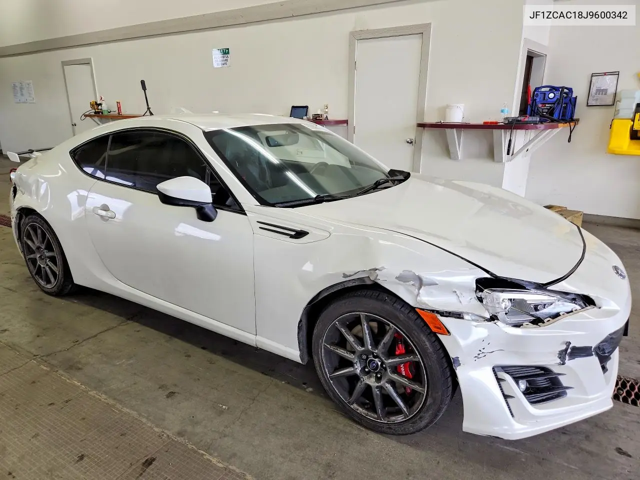 2018 SUBARU BRZ VIN JF1ZCAC18J9600342 — фото 4