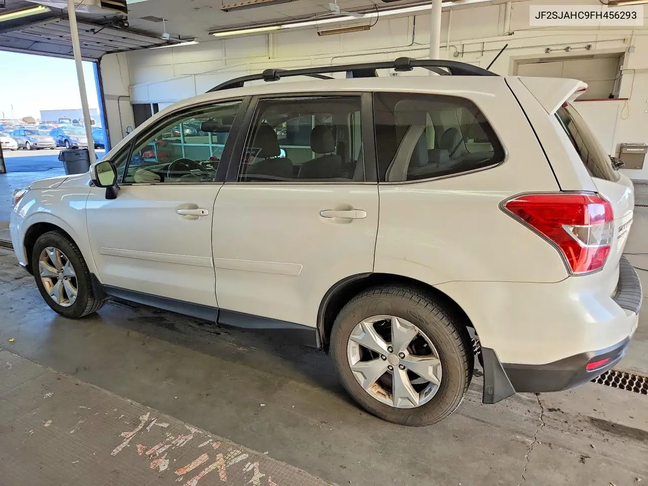 2015 SUBARU FORESTER VIN JF2SJAHC9FH456293 — фото 2