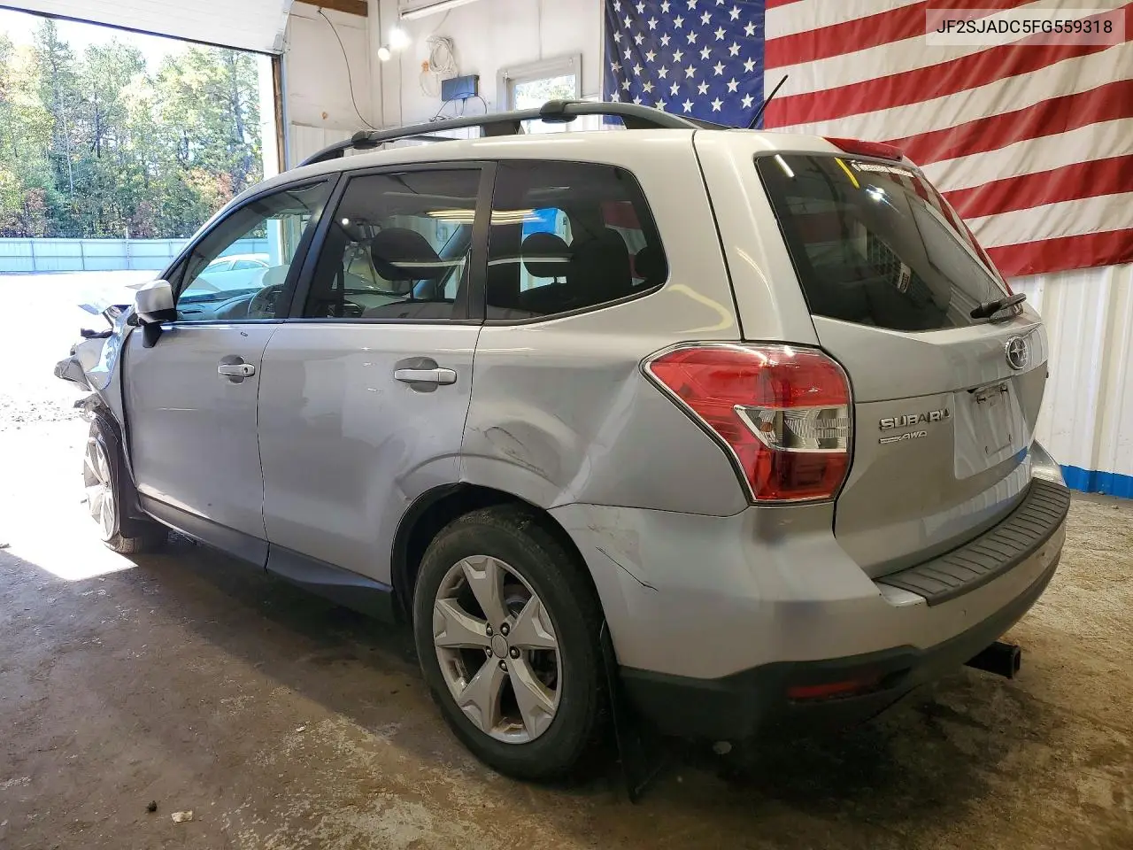 2015 SUBARU FORESTER VIN JF2SJADC5FG559318 — фото 2