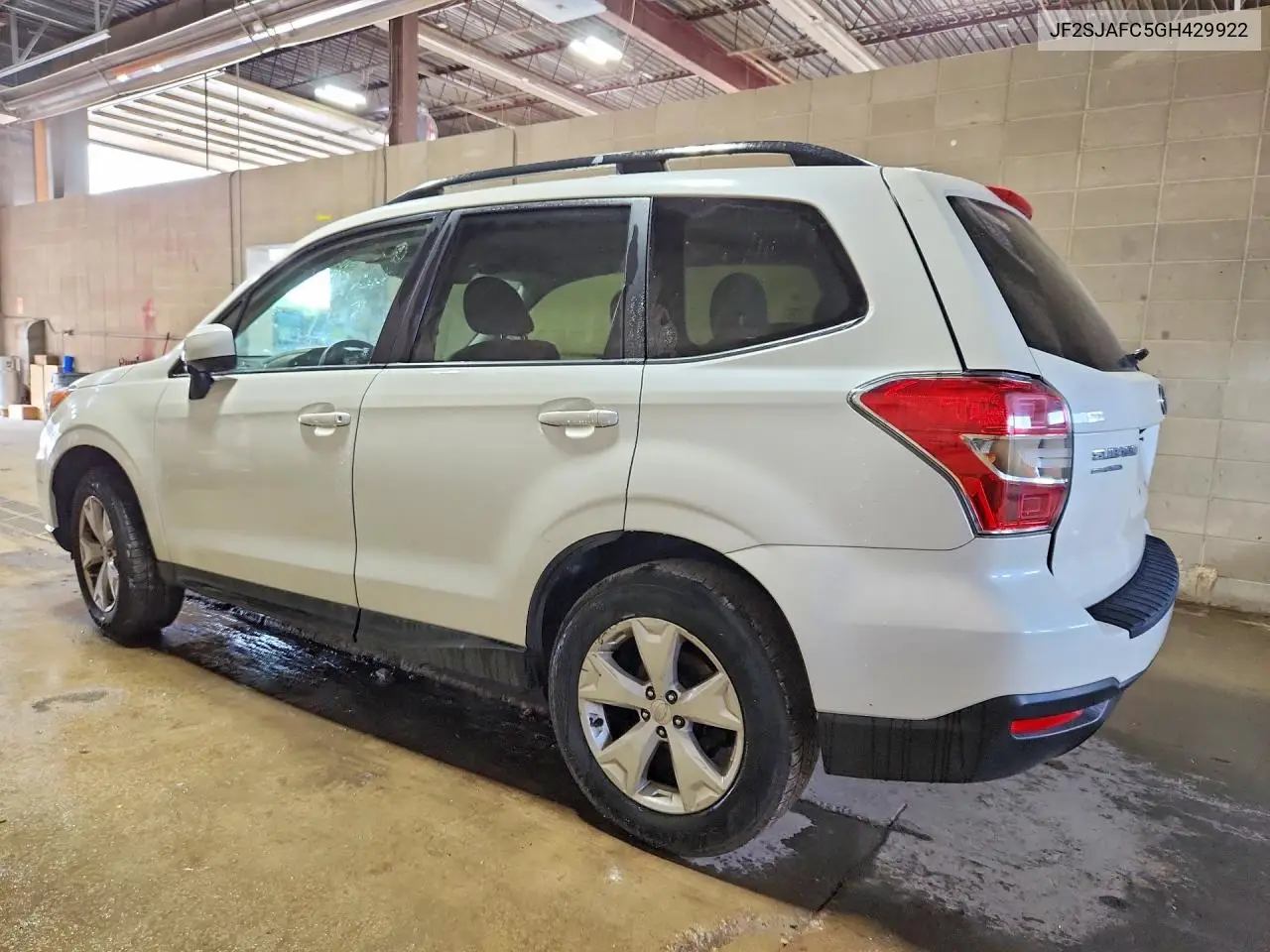 2016 SUBARU FORESTER VIN JF2SJAFC5GH429922 — фото 2