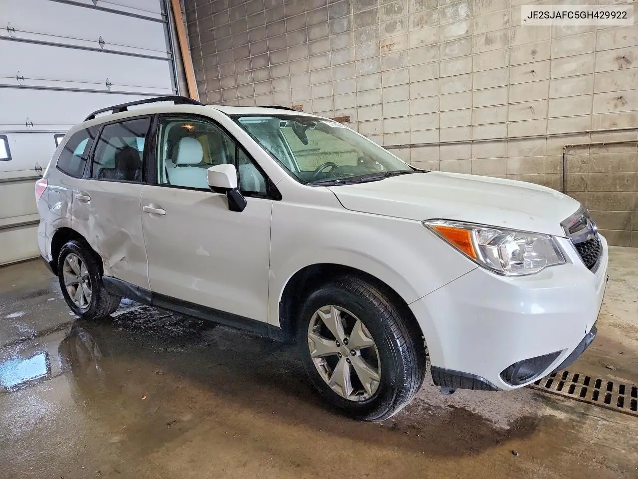 2016 SUBARU FORESTER VIN JF2SJAFC5GH429922 — фото 4