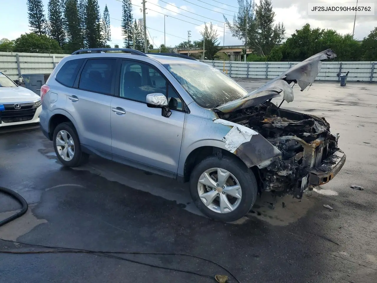 2016 SUBARU FORESTER VIN JF2SJADC9GH465762 — фото 4