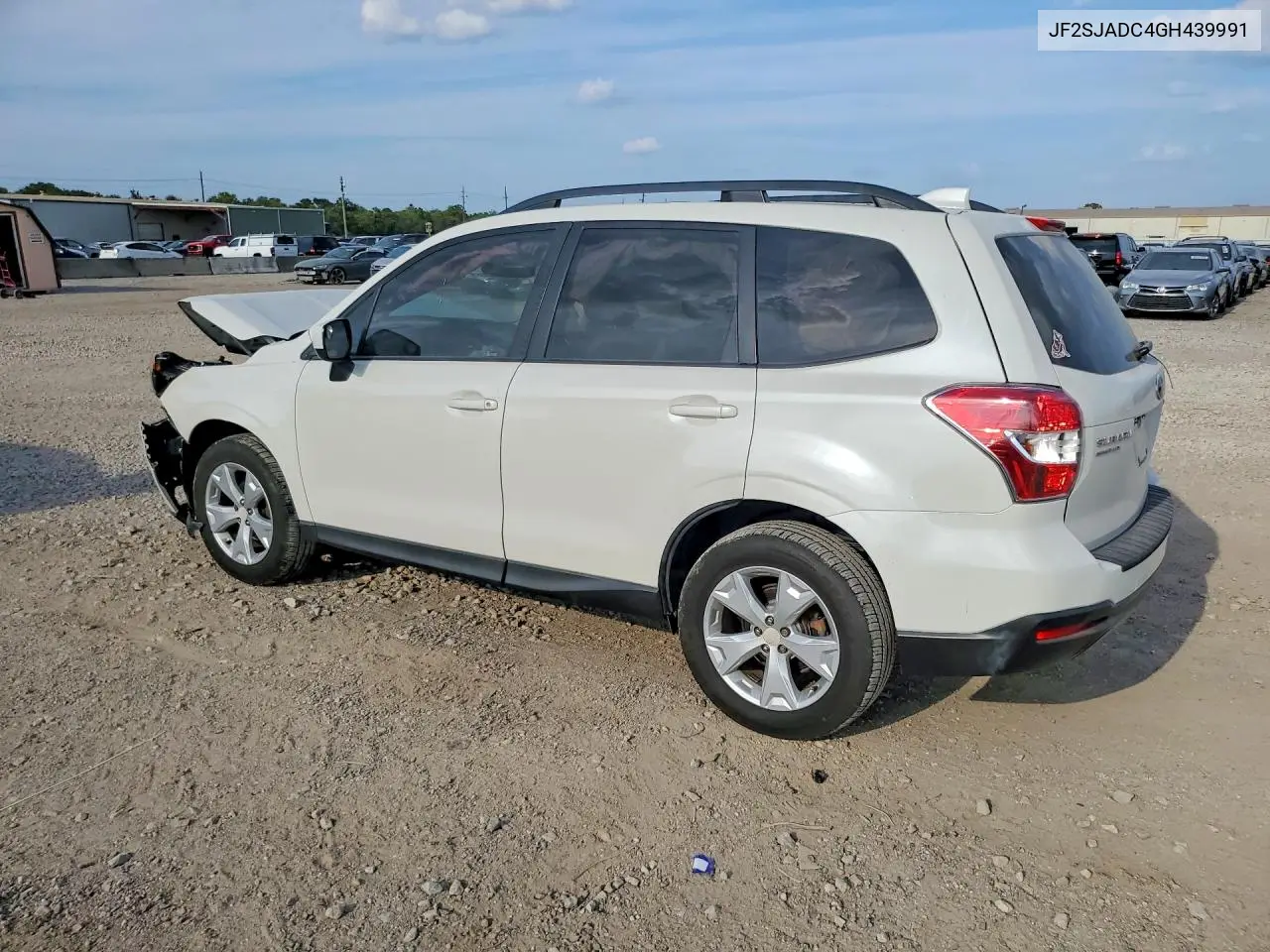 2016 SUBARU FORESTER VIN JF2SJADC4GH439991 — фото 2