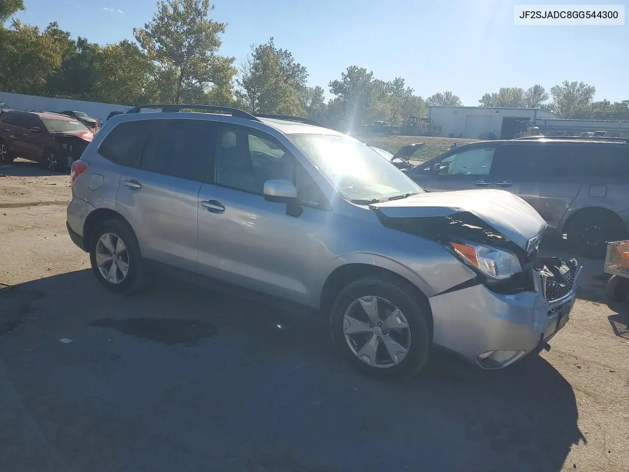 2016 SUBARU FORESTER VIN JF2SJADC8GG544300 — фото 4