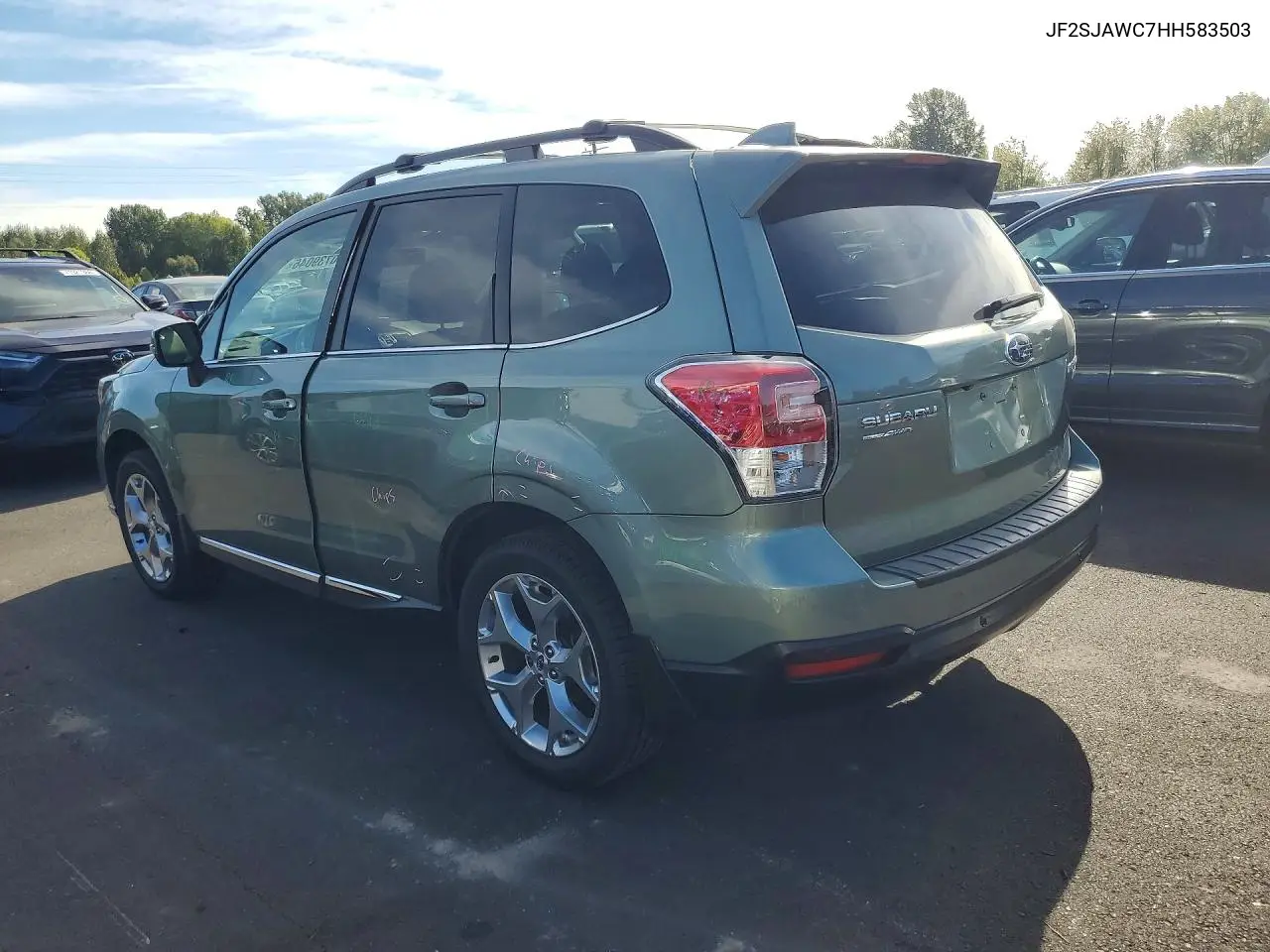 2017 SUBARU FORESTER VIN JF2SJAWC7HH583503 — фото 2