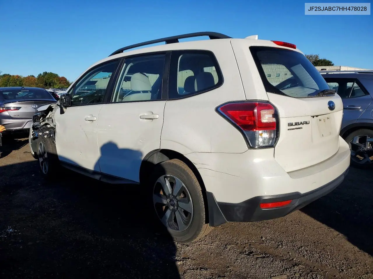 2017 SUBARU FORESTER VIN JF2SJABC7HH478028 — фото 2