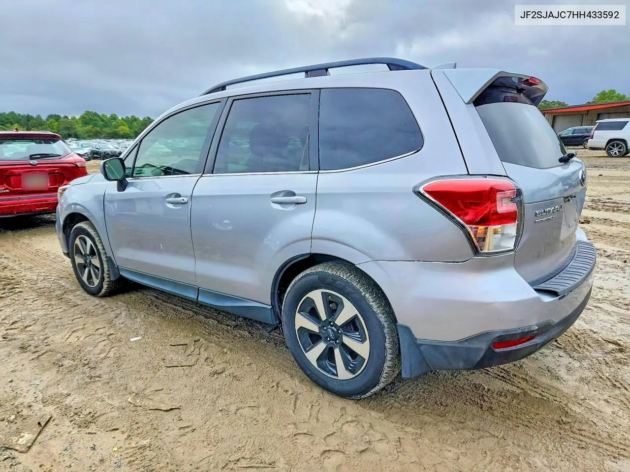 2017 SUBARU FORESTER VIN JF2SJAJC7HH433592 — фото 2