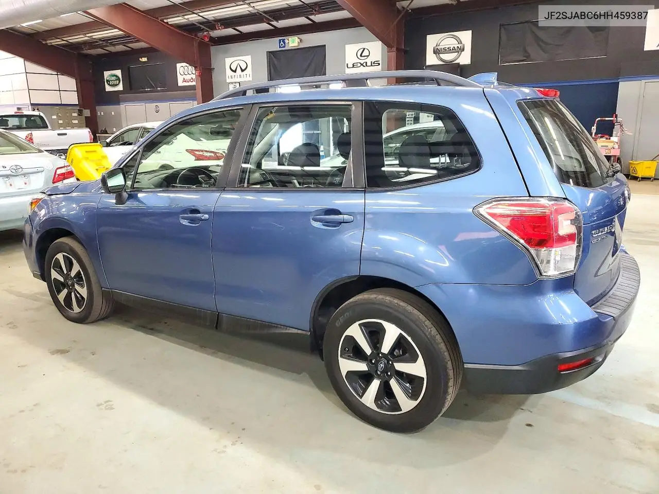 2017 SUBARU FORESTER VIN JF2SJABC6HH459387 — фото 2