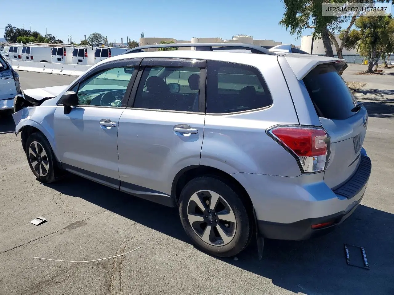 2018 SUBARU FORESTER VIN JF2SJAEC7JH578437 — фото 2
