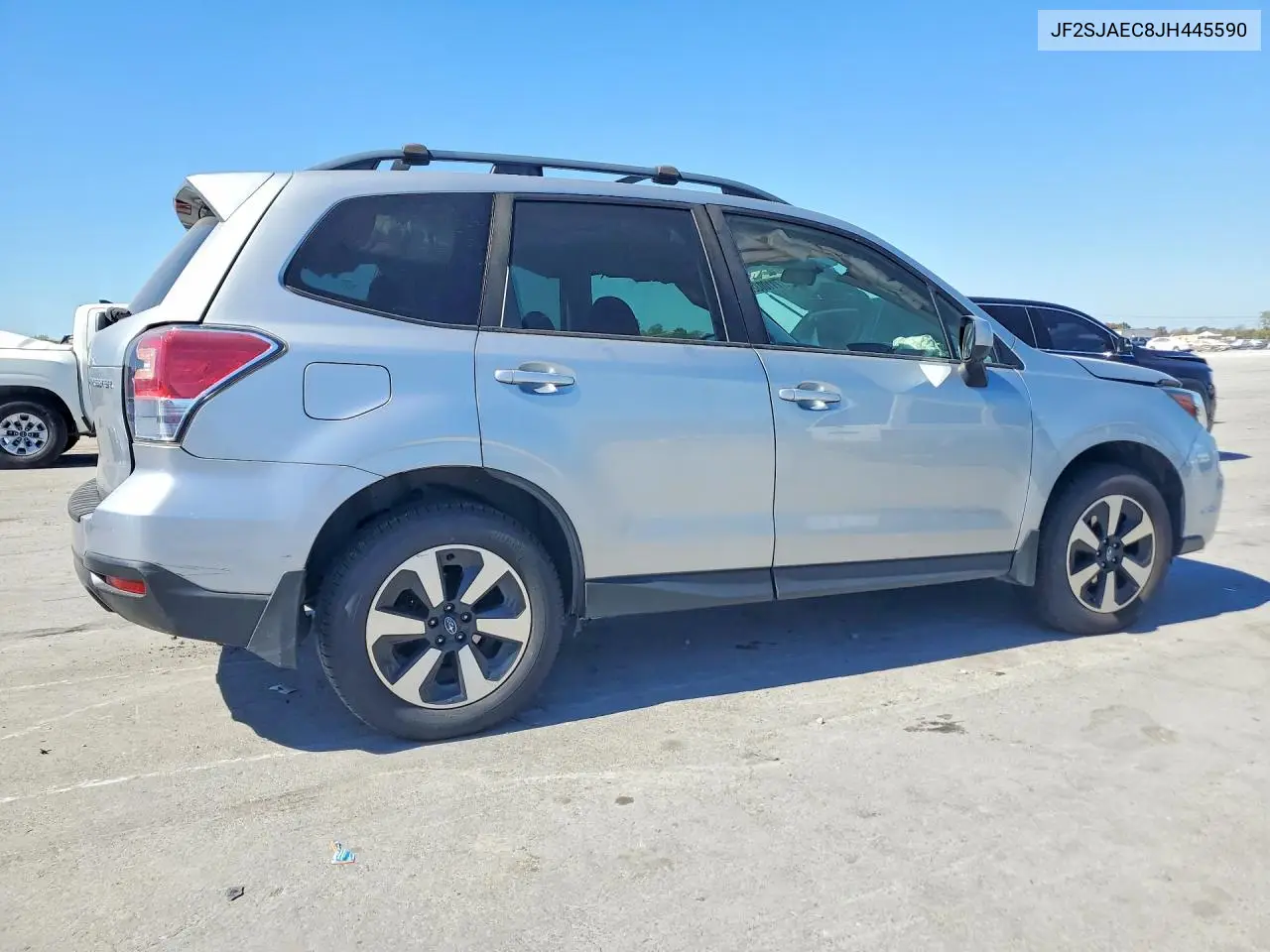 2018 SUBARU FORESTER VIN JF2SJAEC8JH445590 — фото 3