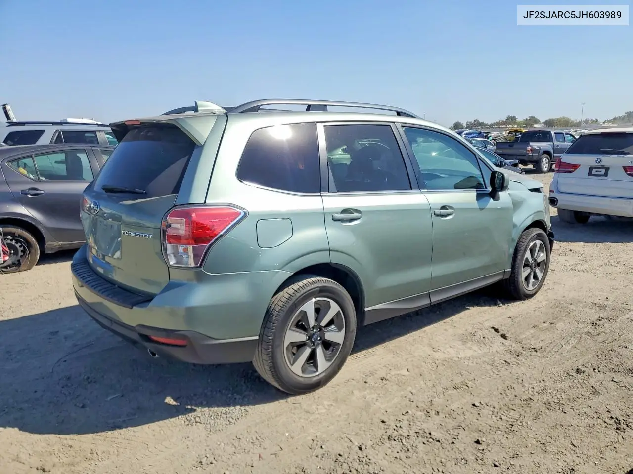 2018 SUBARU FORESTER VIN JF2SJARC5JH603989 — фото 3