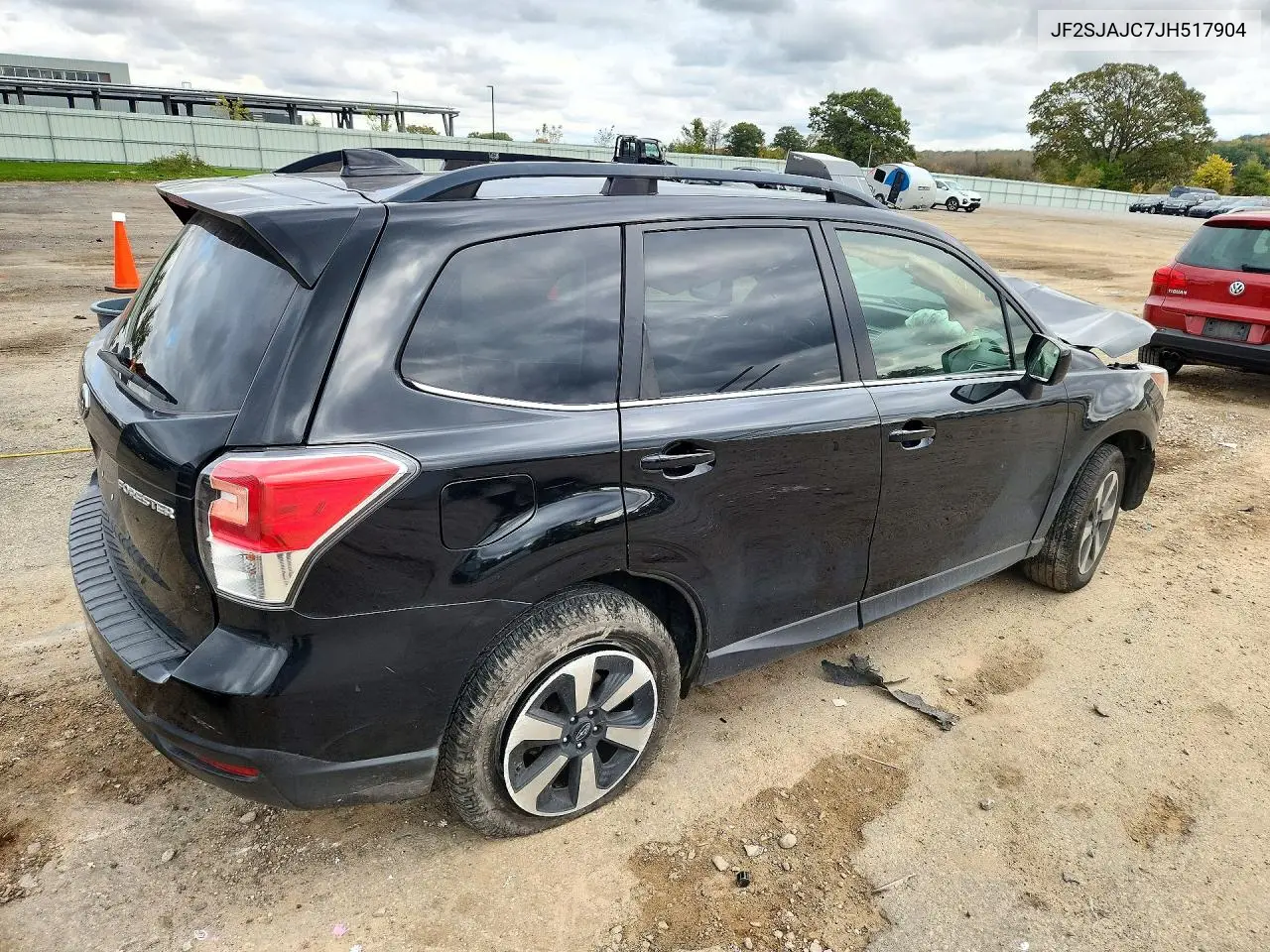 2018 SUBARU FORESTER VIN JF2SJAJC7JH517904 — фото 3