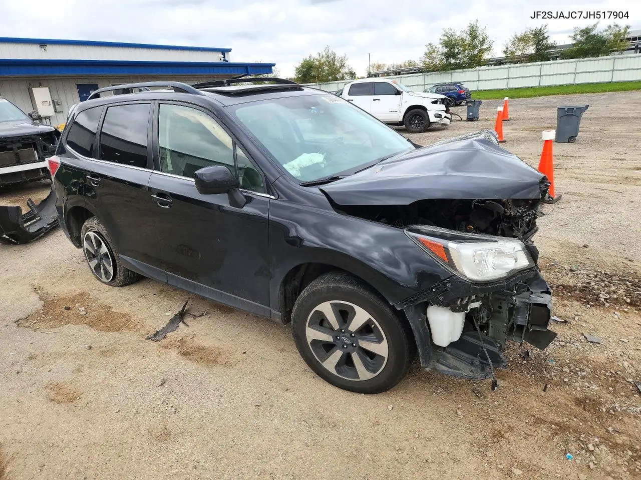 2018 SUBARU FORESTER VIN JF2SJAJC7JH517904 — фото 4