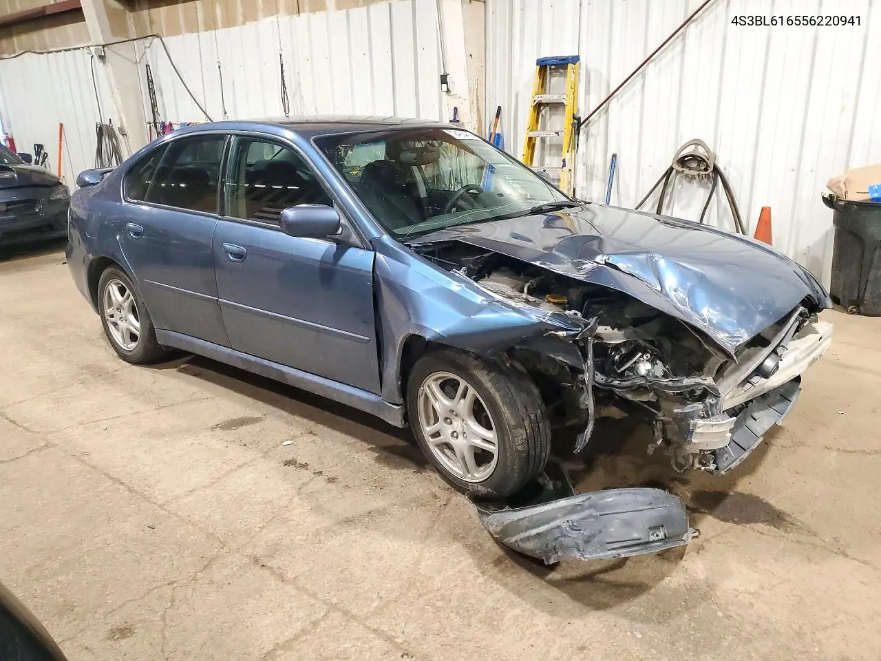 2005 SUBARU LEGACY VIN 4S3BL616556220941 — фото 4