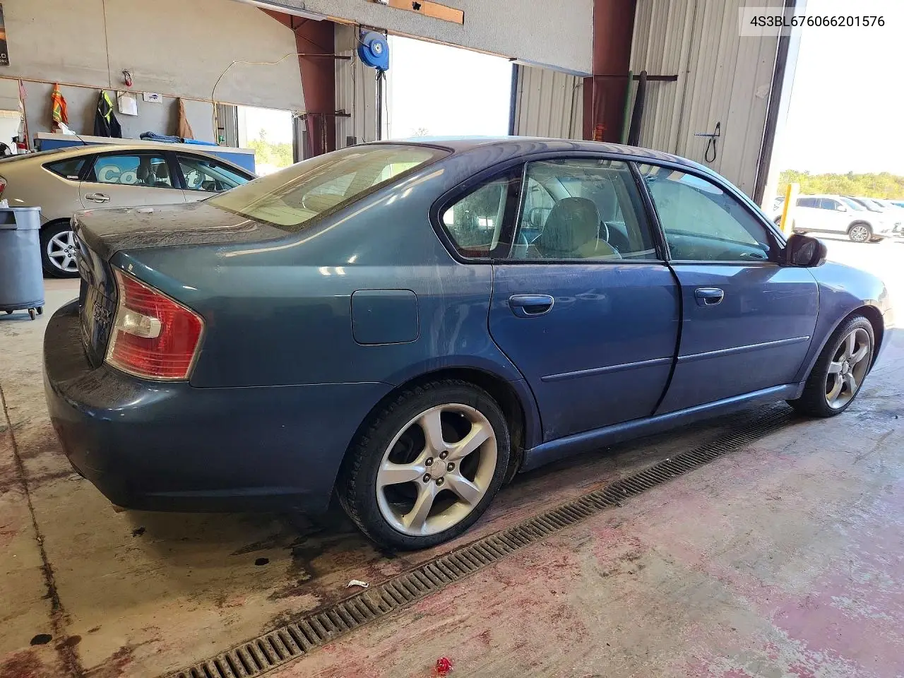 2006 SUBARU LEGACY VIN 4S3BL676066201576 — фото 3